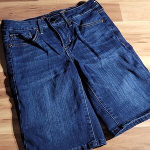 Seven7 Women's Long-Length Shorts - SIZE 4